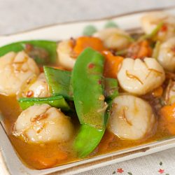 Scallops with Mangetout in XO Sauce
