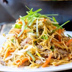 Roast Pork Chinese Style with Beansprouts