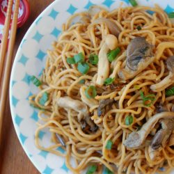 Mushroom Chow Mein